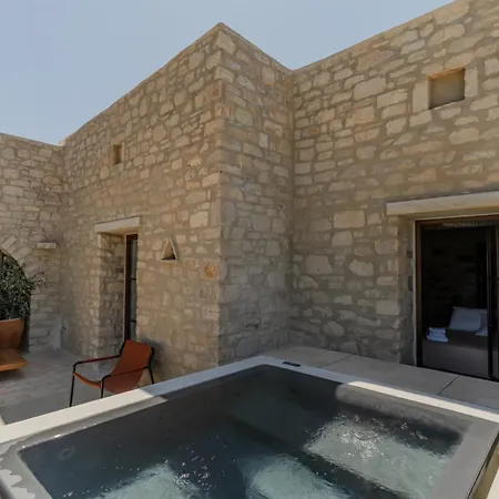 Aparthotel Eunoia 4*